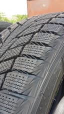 https://cdn.ecar.kz/content/media/photos/tyremodels/2131/hona3o_hankook_winter_icept_iz_2_w616.jpeg