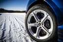 https://cdn.ecar.kz/content/media/photos/tyremodels/2376/hcanga_pirelli_scorpion_ice_zero_2.jpg